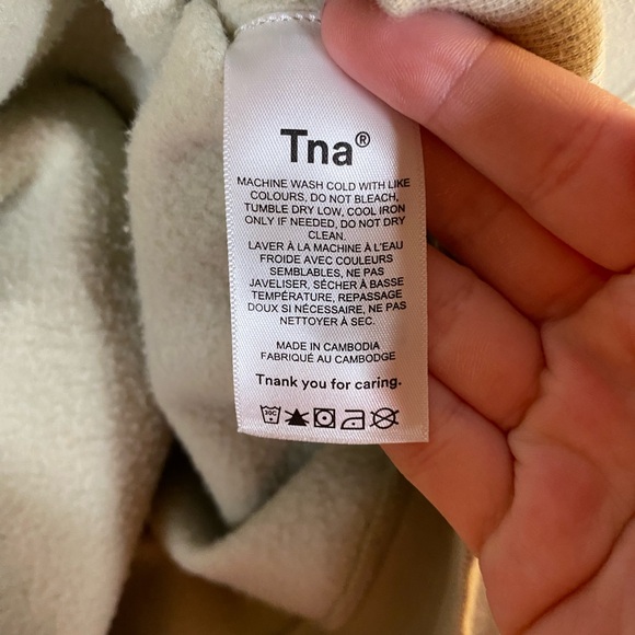 Tna Aritzia CozyAF Beige Fleece Cropped Sweatshirt Size M - Picture 5 of 7